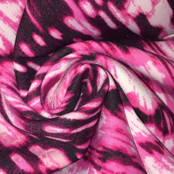 Decree Crop/Tank Top - Picture 6 of 7